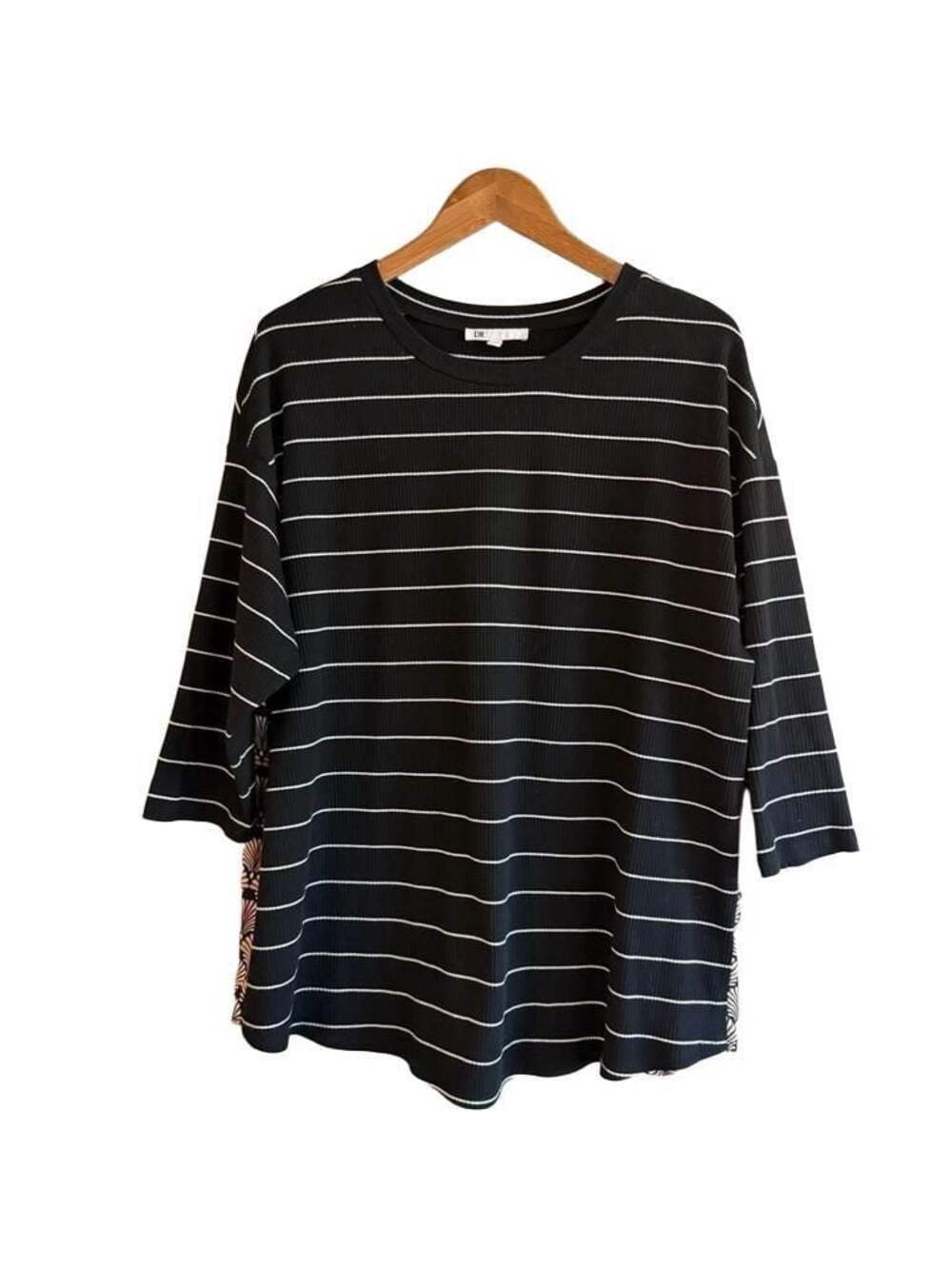 DR2 Black White Striped Art Deco Floral Back 3/4 Sleeve Top 2X